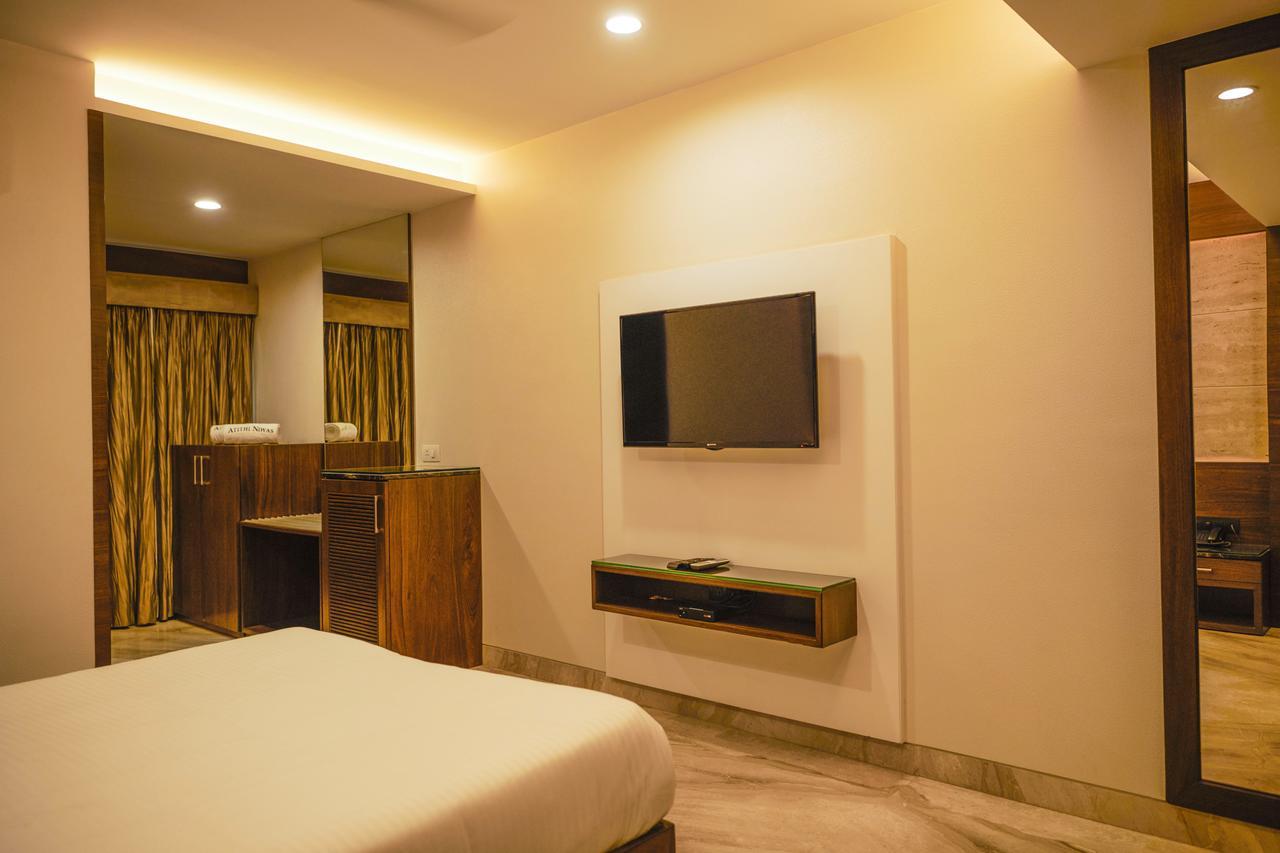 The Atithi Niwas Hotel Indaur Kültér fotó